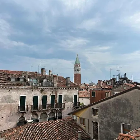 San Lio Suite:close To S Marco Square & Wi-fi البندقية