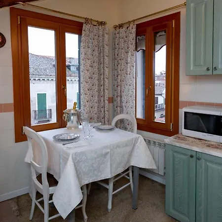 San Lio Suite:close To S Marco Square & Wi-fi