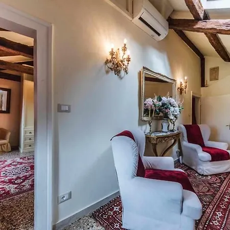 San Lio Suite:close To S Marco Square & Wi-fi * Benátky