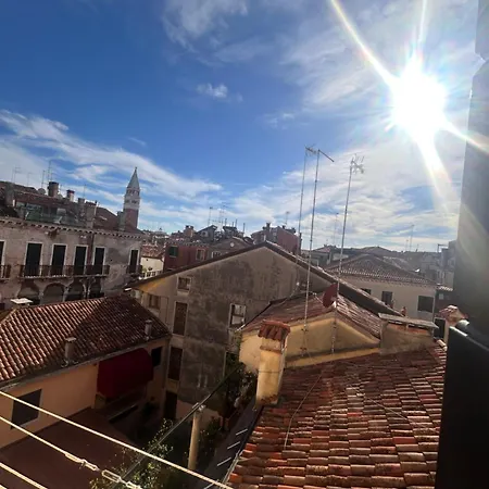 San Lio Suite:close To S Marco Square & Wi-fi 公寓