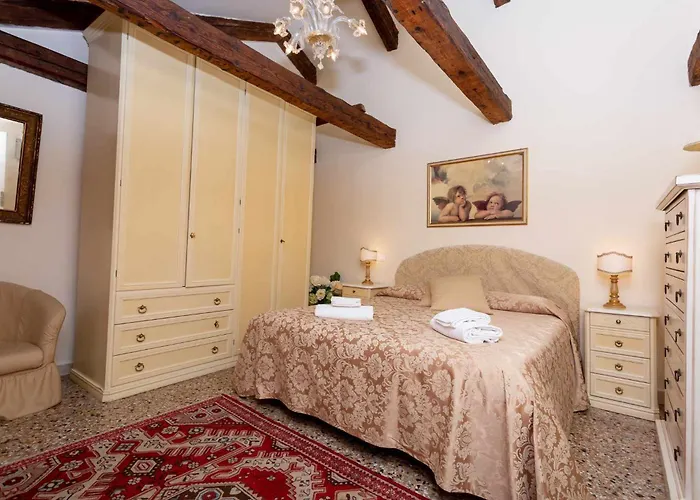 San Lio Suite:close To S Marco Square & Wi-fi Veneza