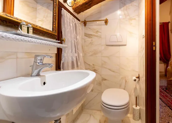 San Lio Suite:close To S Marco Square & Wi-fi דירה