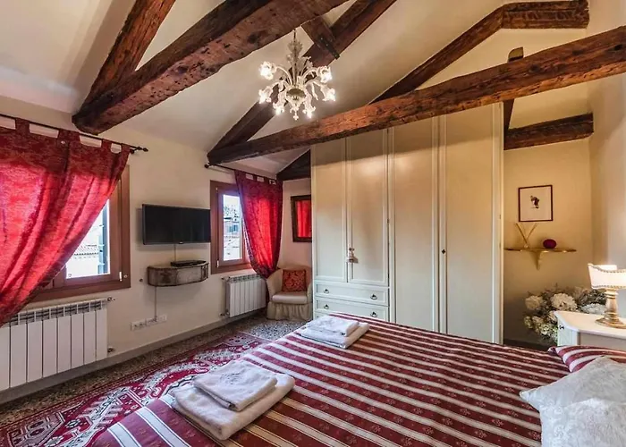 San Lio Suite:close To S Marco Square & Wi-fi