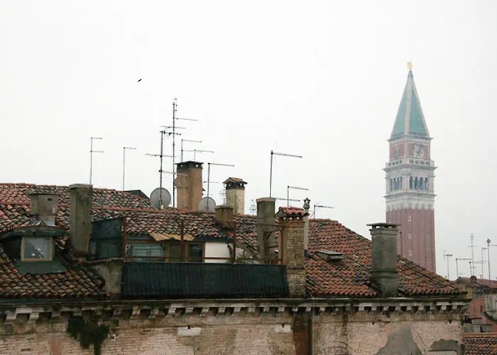 San Lio Suite:close To S Marco Square & Wi-fi דירה