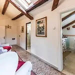 San Lio Suite:close To S Marco Square & Wi-fi Apartmán
