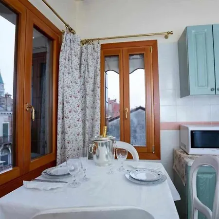 San Lio Suiteclose To S Marco Square & Wi-fi