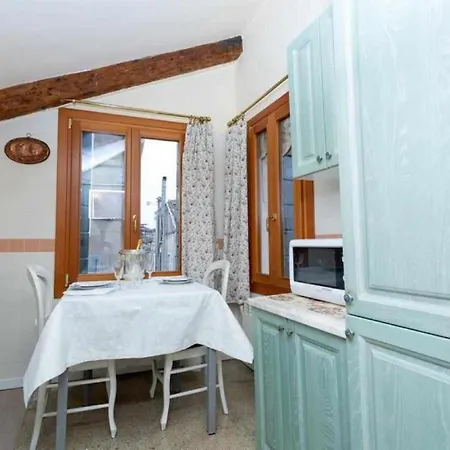 Emanuela'S Flat Apartment