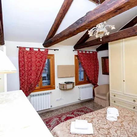 San Lio Suite:close To S Marco Square & Wi-fi Apartmán