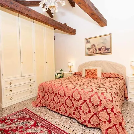 Lejlighed San Lio Suite:close To S Marco Square & Wi-fi Venedig
