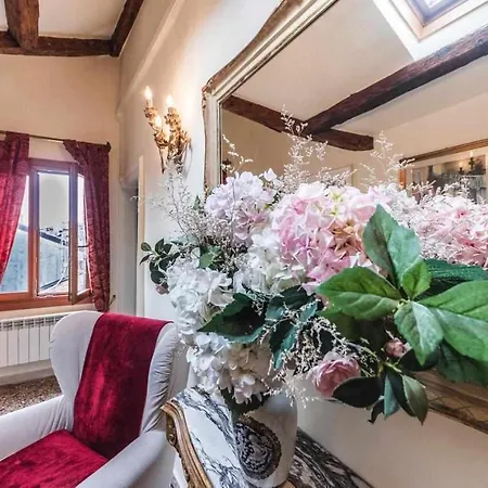 Lejlighed San Lio Suite:close To S Marco Square & Wi-fi *